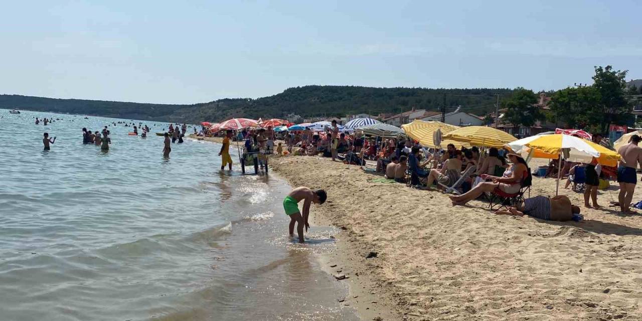 Saros’a Tatilci Akını, Köyün Nüfusu İlçeyi Geçti