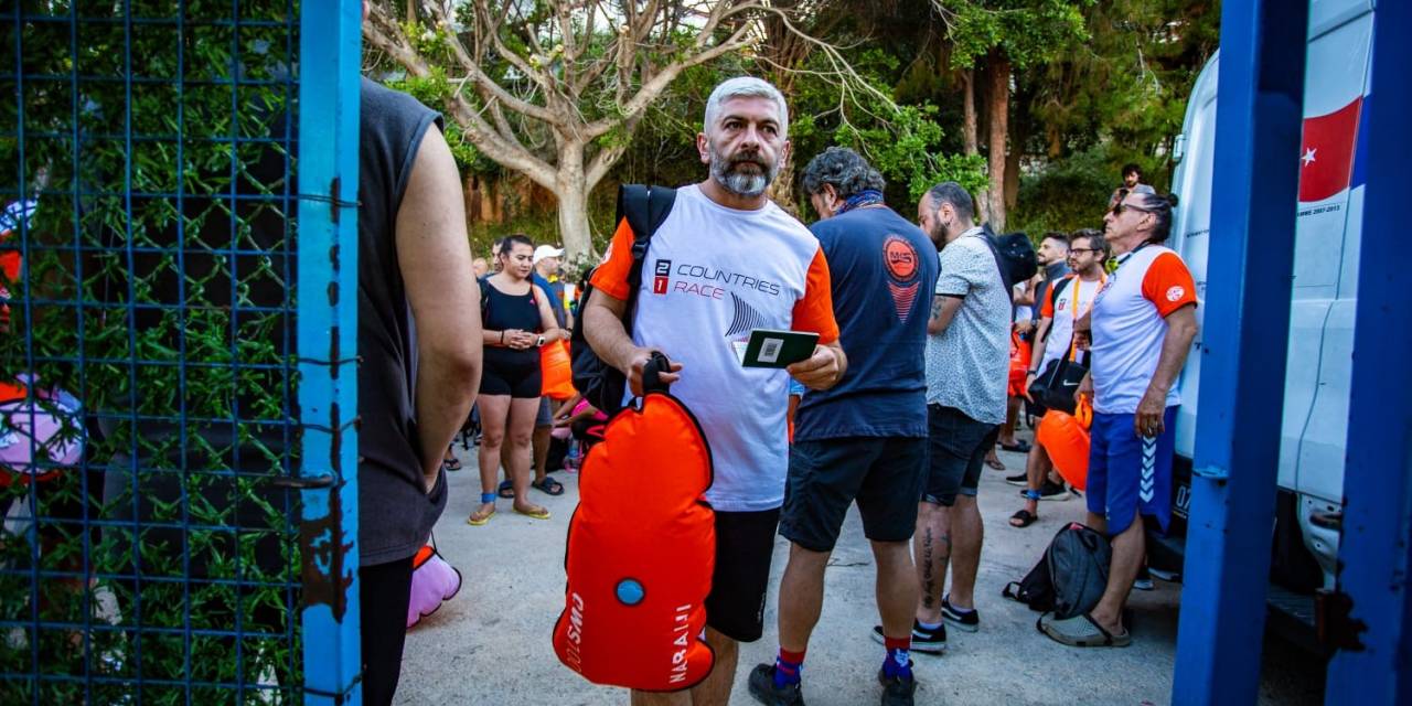 Erzincanlı Öğretmen Yüzmenin Formula’sında Kulaç Attı