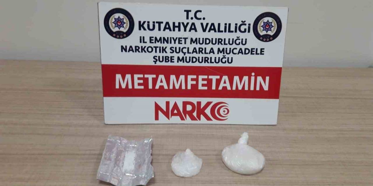 Kütahya’da Durdurulan Araçta Uyuşturucu Ele Geçirildi