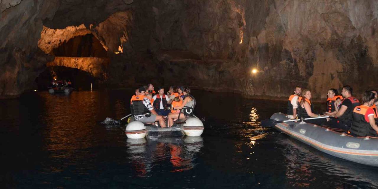 Altınbeşik Mağarası’nı Bayram Tatilinde 10 Bin Kişi Ziyaret Etti