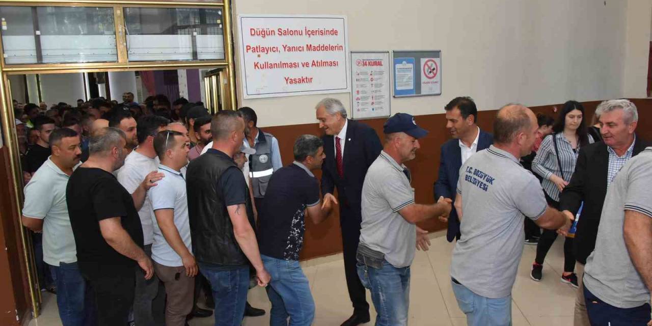 Bayram Dönüşü Personeliyle Bayramlaştı