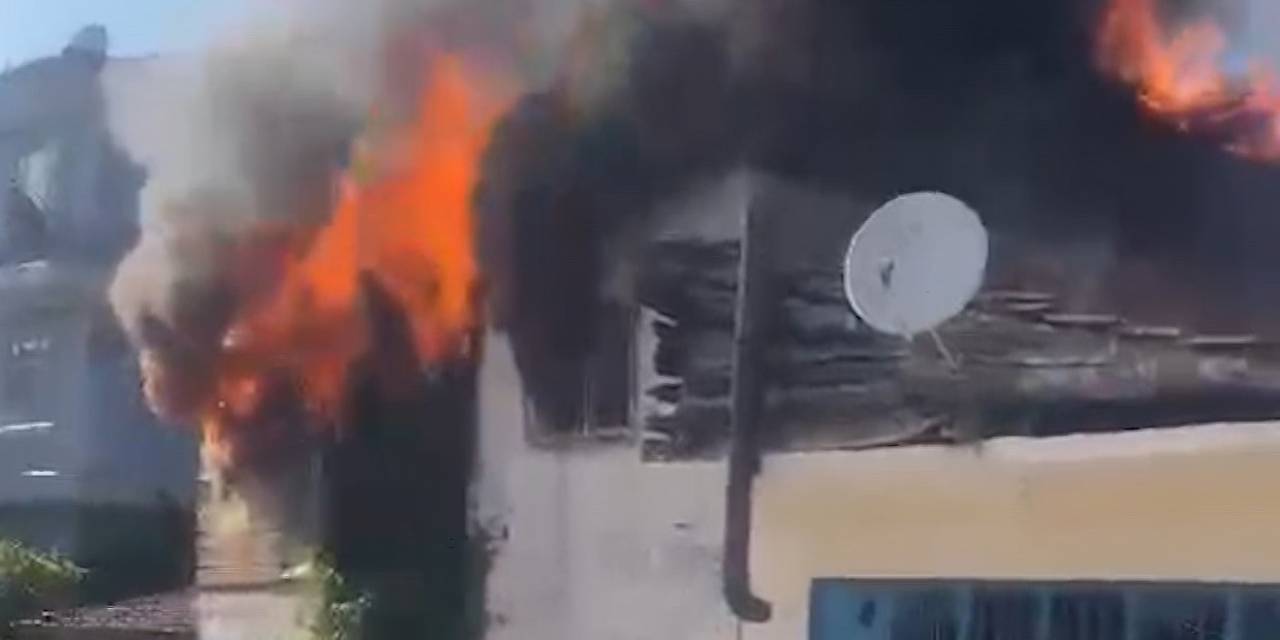Kırıkkale’de İki Katlı Ev Alev Alev Yandı