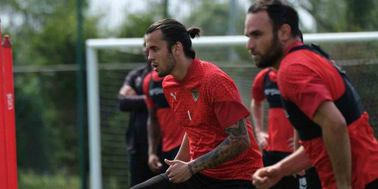 Hatayspor, Yeni Sezon Hazırlıklarını Sürdürüyor