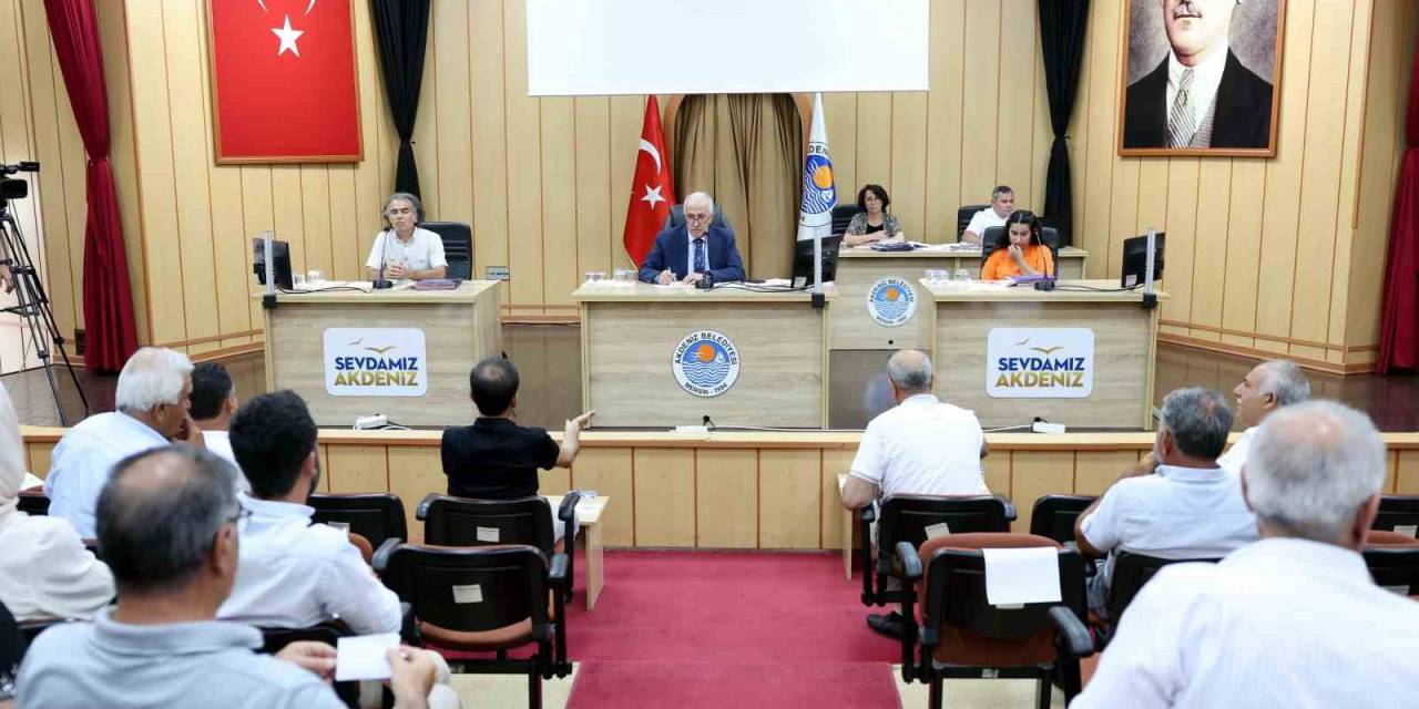 Akdeniz Belediye Meclisinde Kur’an Kursu Tartışması