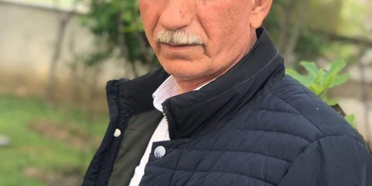 Camide Namaz Kılarken Kalbine Yenik Düştü
