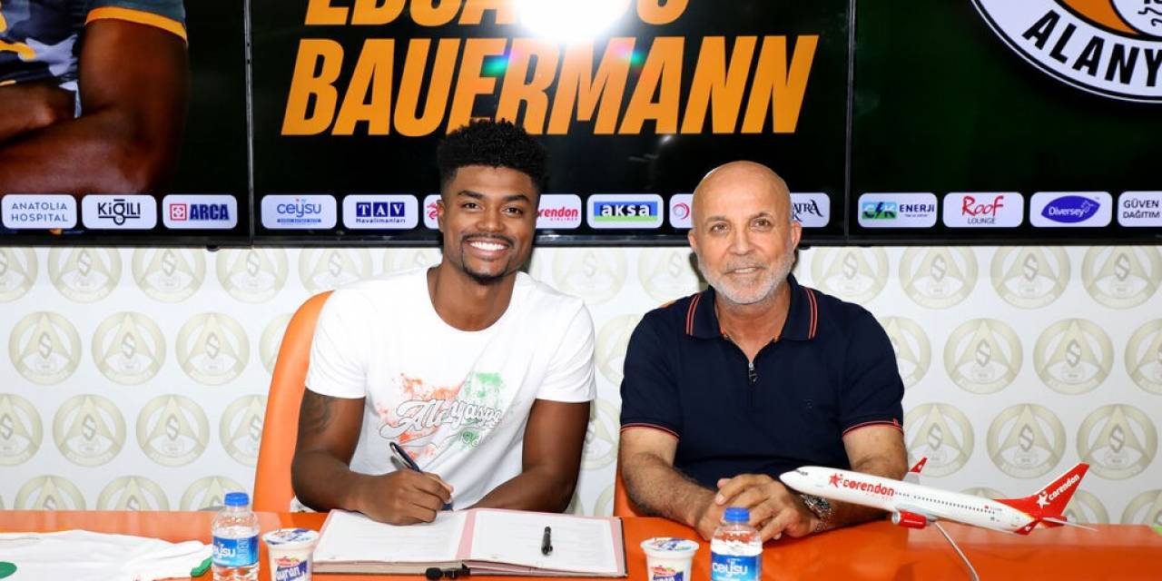 Alanyaspor’a Brezilyalı Defans