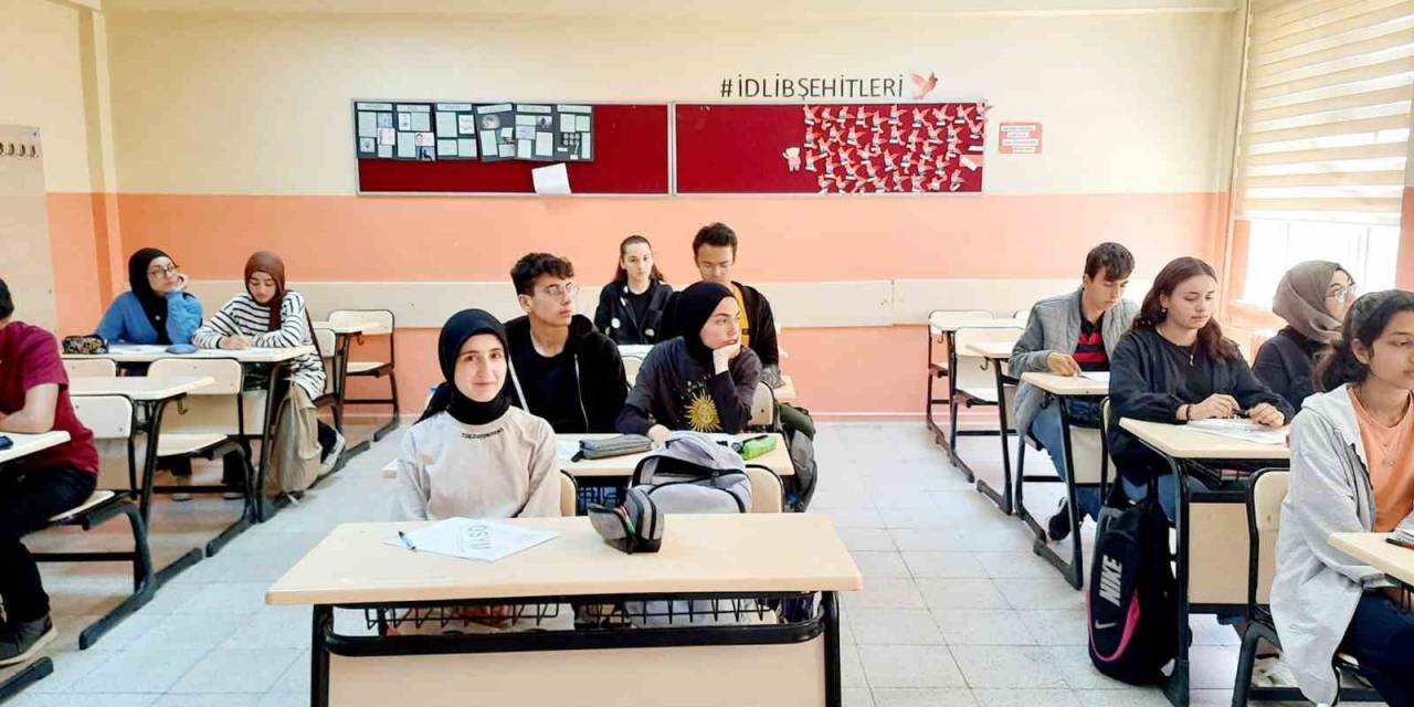 Yaz Dönemi Kursları Ve Yaz Okulları Başladı