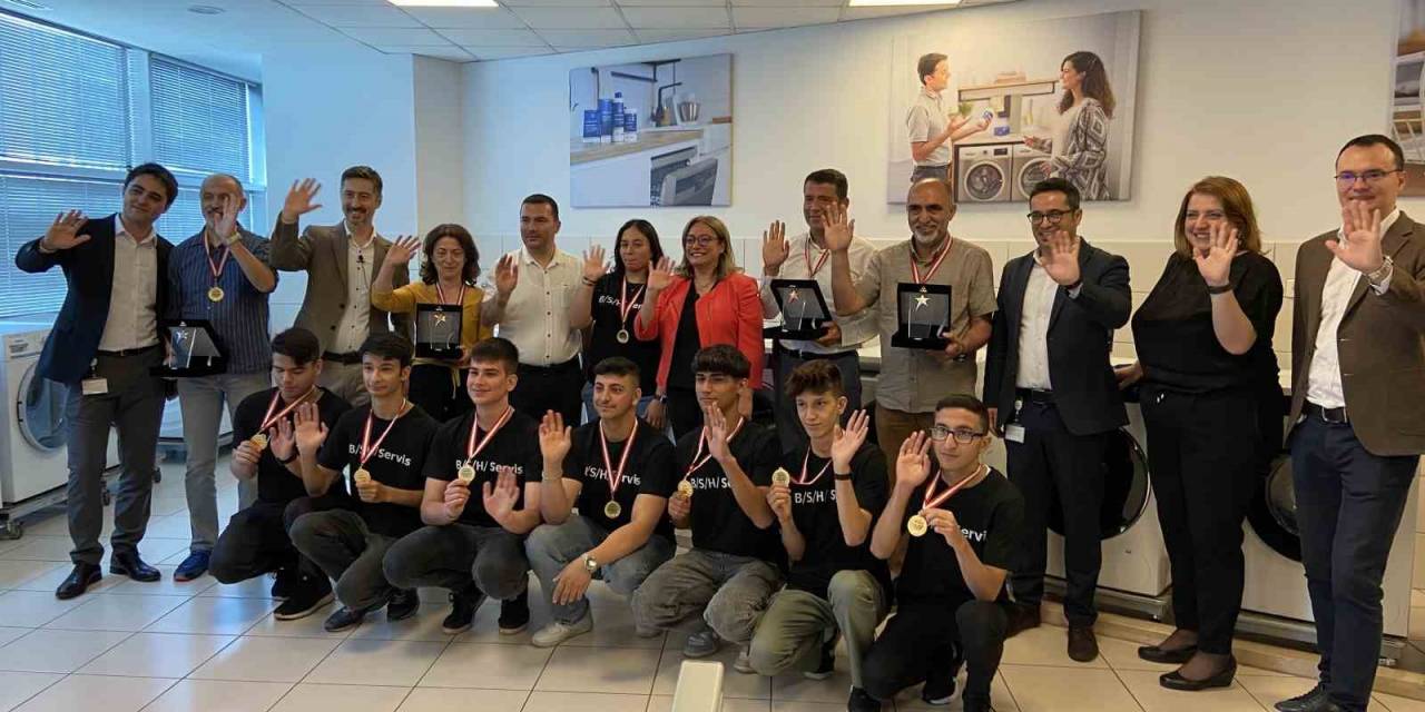 Bsh’den Nitelikli Teknik Eğitime 12 Yıldır Kesintisiz Destek