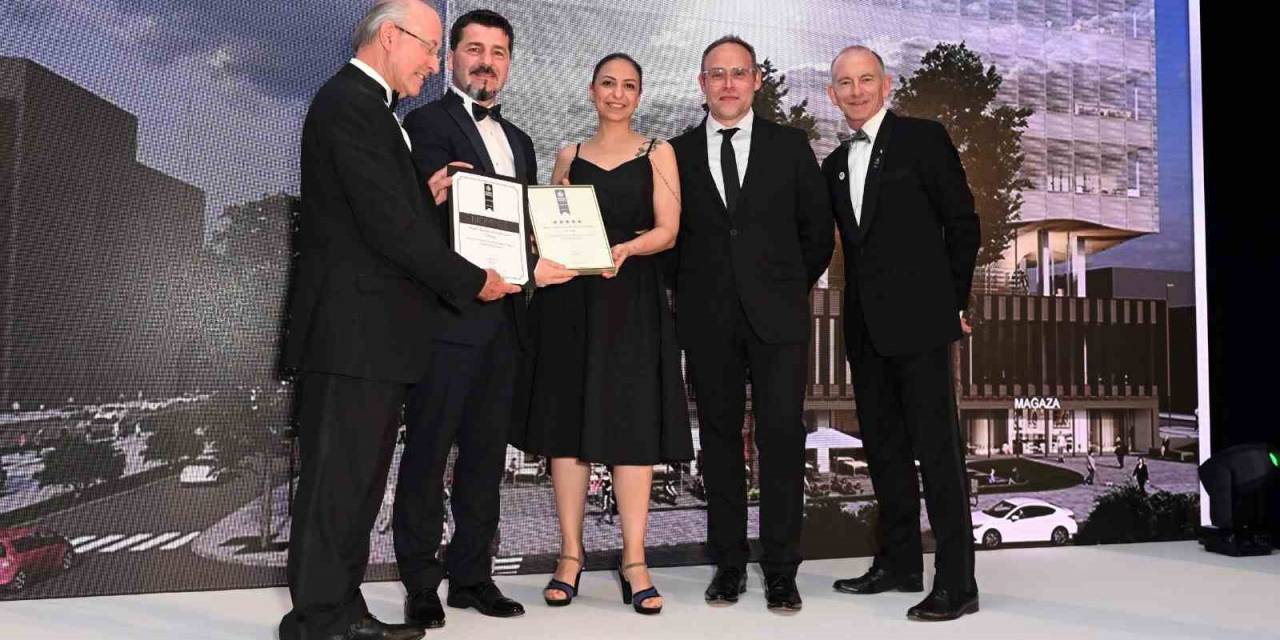 Şehir Kütüphanesi Projesine ‘avrupa’nın En İyi Kamu Binası Mimarisi’ Ödülü