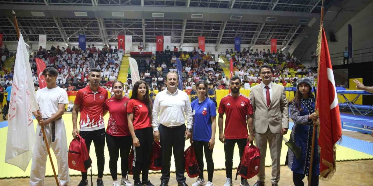 Mersin’de Spor Okulları Ve Engelsiz Spor Okullarının Açılışı Yapıldı