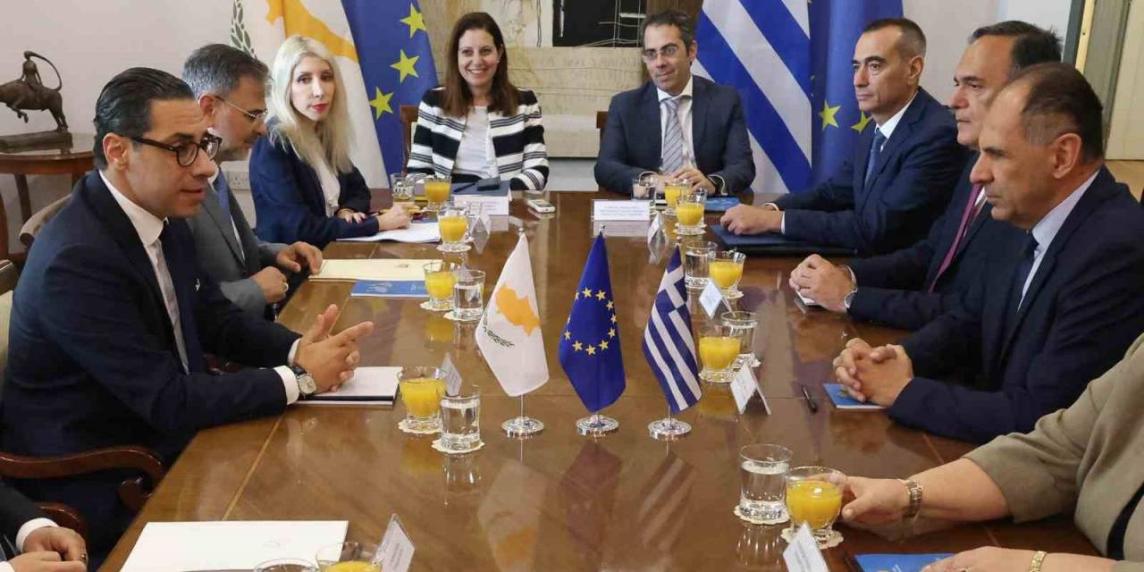 Yunanistan Dışişleri Bakanı Gerapetritis: “türkiye İle Müzakerelere Hazırız”