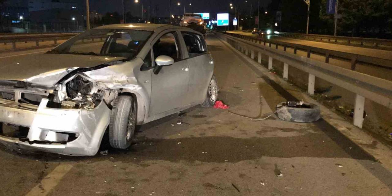 Kazada Kopan Tekerlek Başka Kazaya Sebep Oldu: 2 Yaralı