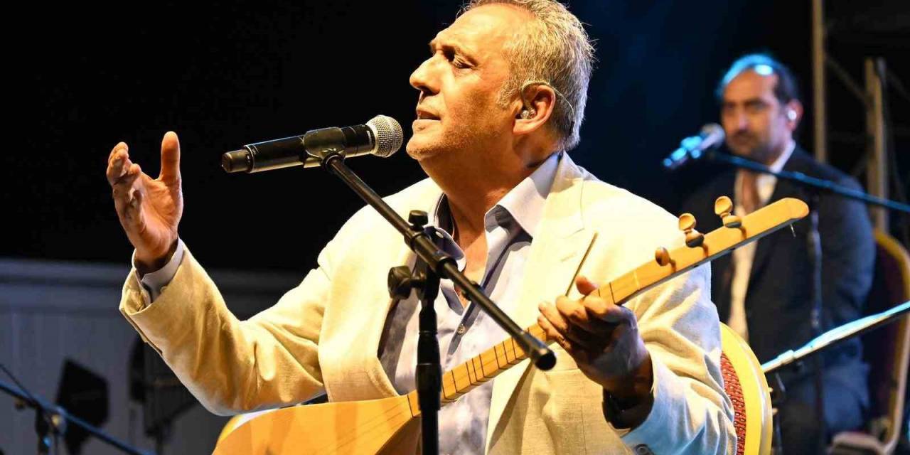 Yavuz Bingöl, Osmaniye’de Depremzedelere Konser Verdi