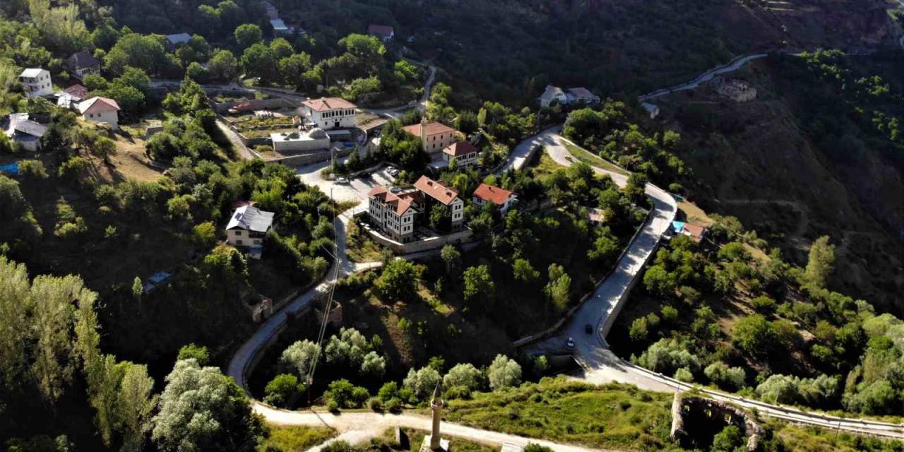 Doğa Ve Tarihin İç İçe Olduğu Süleymaniye Mahallesi Ziyaretçilerini Bekliyor