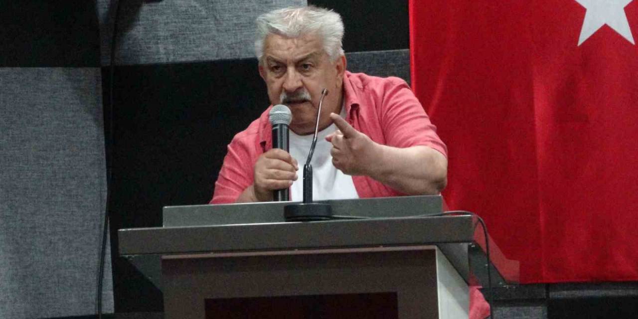 Bilecikspor Kongresinde Açtı Ağzını Yumdu Gözünü