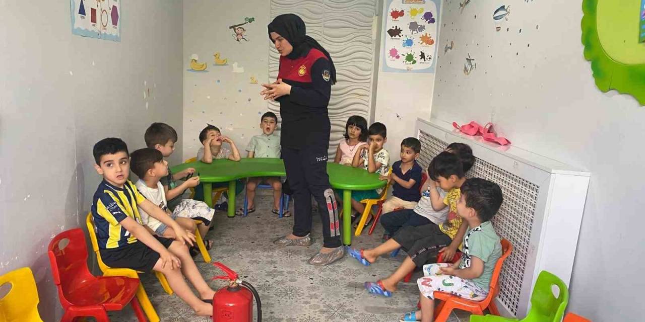 Büyükşehirden Minik Öğrencilere Yönelik Yangın Eğitimi