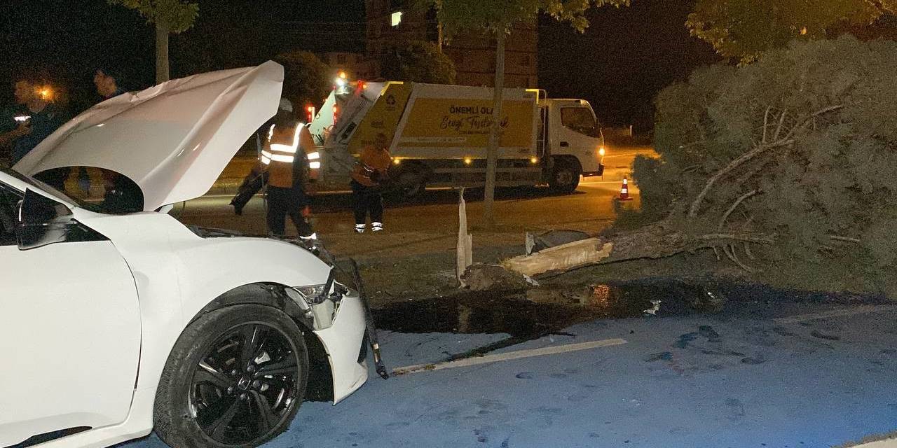 Aksaray’da 2 Otomobil Çarpıştı: 6 Yaralı