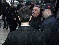 Siirt ve 4 ilçe belediye başkanı gözaltında