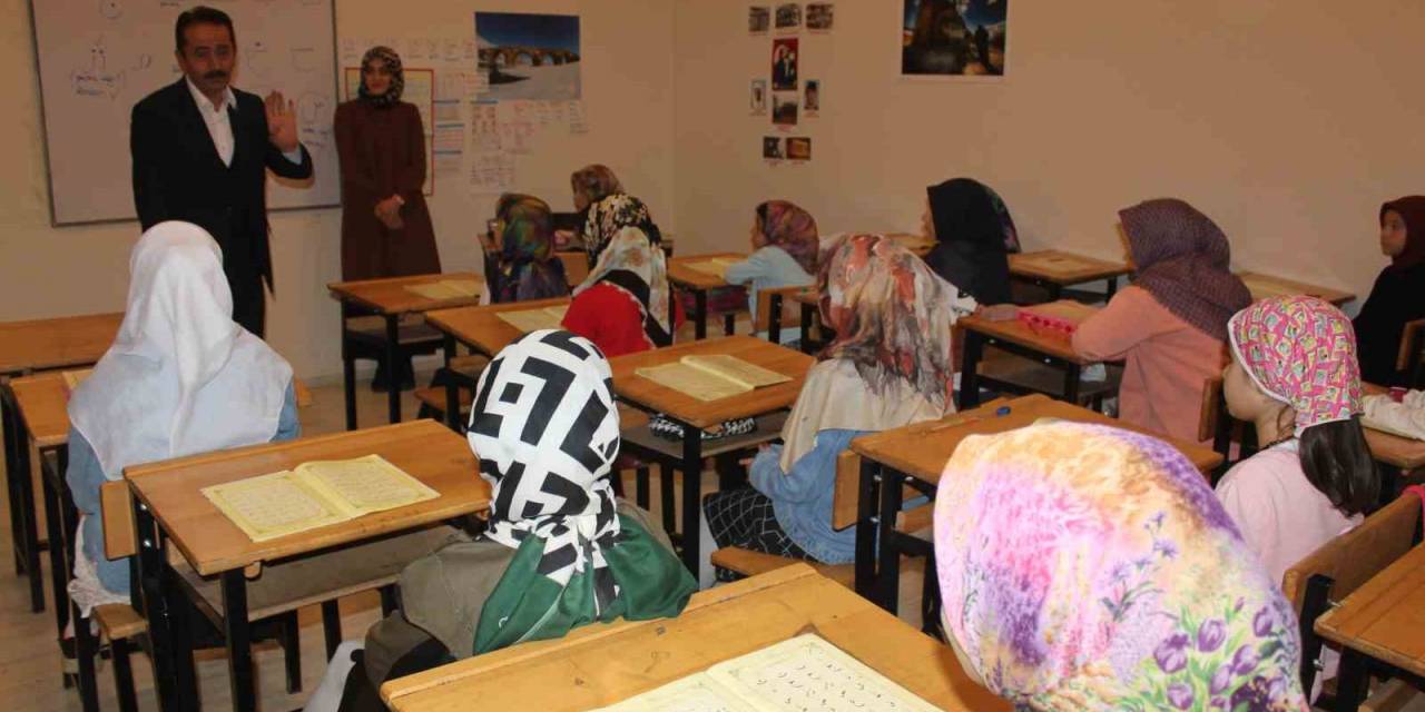 Âşık Sümmânî Kültür Merkezinde Kuran Kursları Başladı