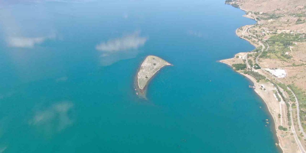 Sular Yükseldi, Batık Şehir Görünmez Hale Geldi