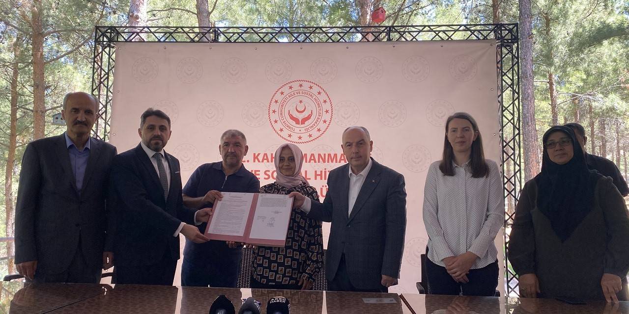 Rehber Koruyucu Ailelik Uygulaması Çerçevesinde 4 Aile İle Sözleşme İmzalandı