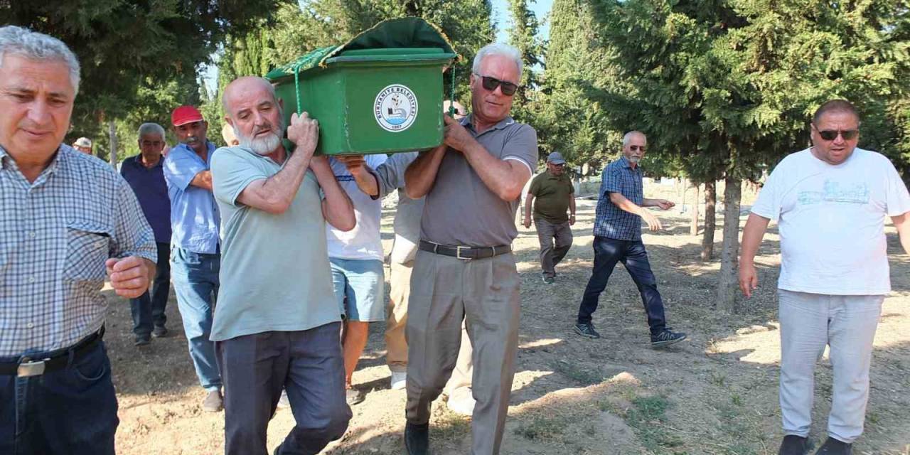Burhaniye’de Ruhi Odabaşı Son Yolculuğuna Uğurlandı