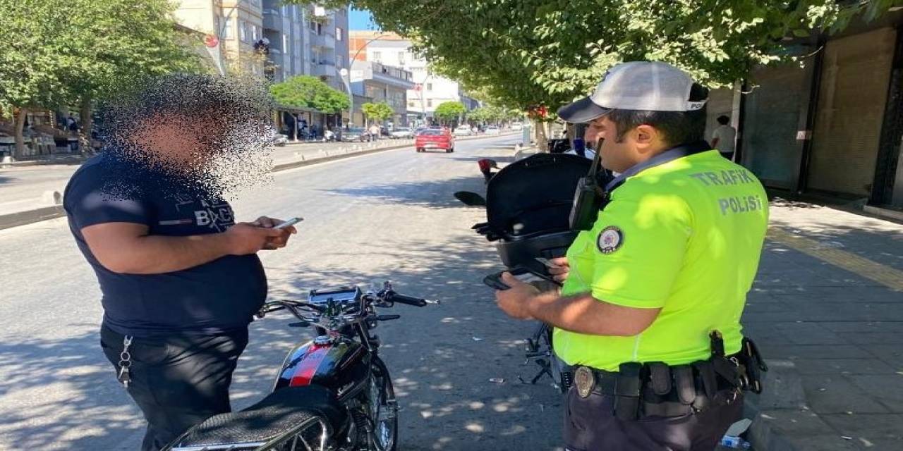 Motosiklet Sürücülerine Ceza Yağdı