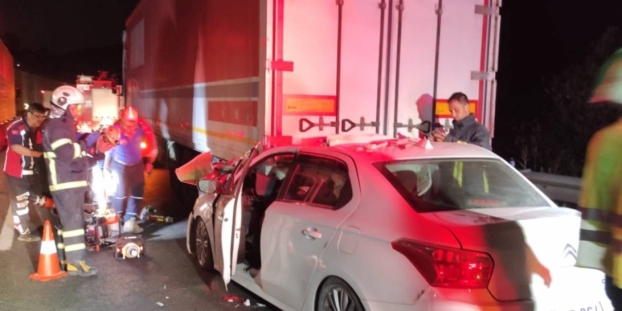 Feci Kazada Ağır Yaralanan Sürücü Hayatını Kaybetti