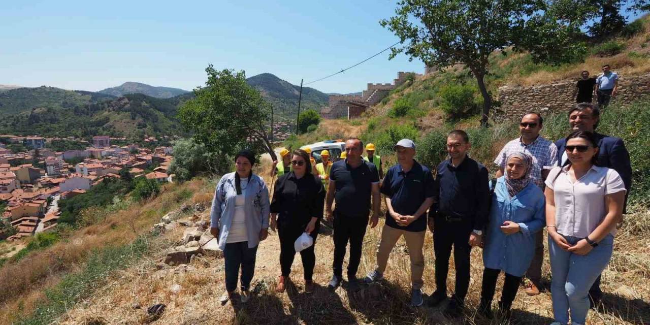 Tarihi Sarnıç Kalıntısı Bulunan İskilip Kalesi’nde Kazı Çalışması Başlatıldı