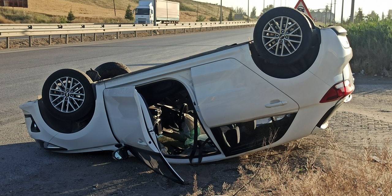 Çorum’da Otomobil Takla Attı: 3 Yaralı