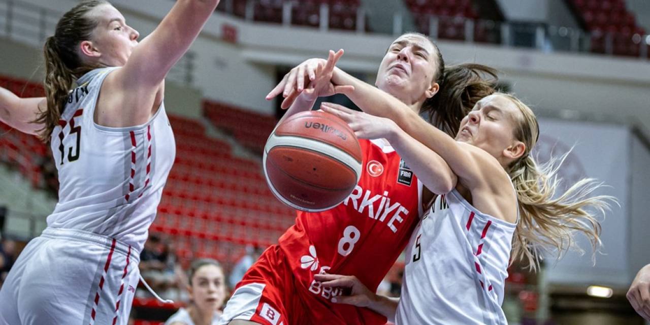 18 Yaş Altı Kız Basketbol Milli Takımı Çeyrek Finalde