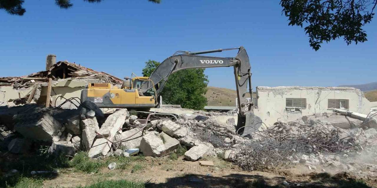 Deprem Sultansuyu Harası’nda 235 Milyonluk Tahribata Neden Oldu