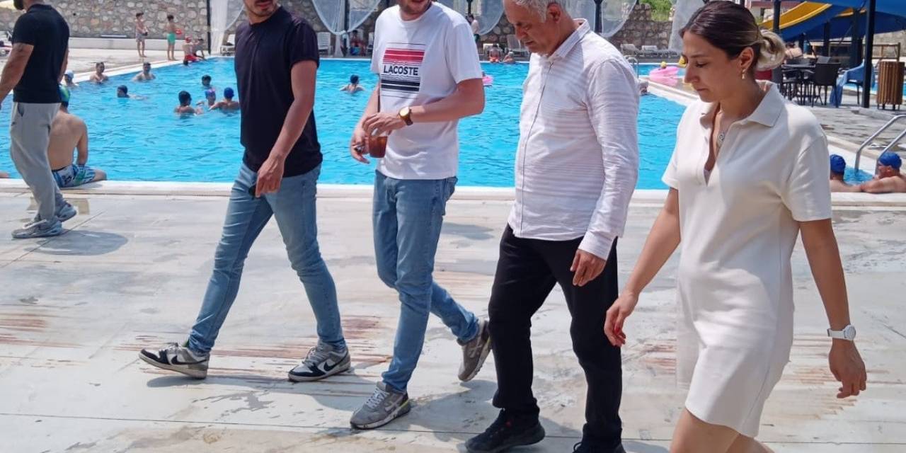 Bayırköy’de Çocuklara Ücretsiz Yüzme Kursu
