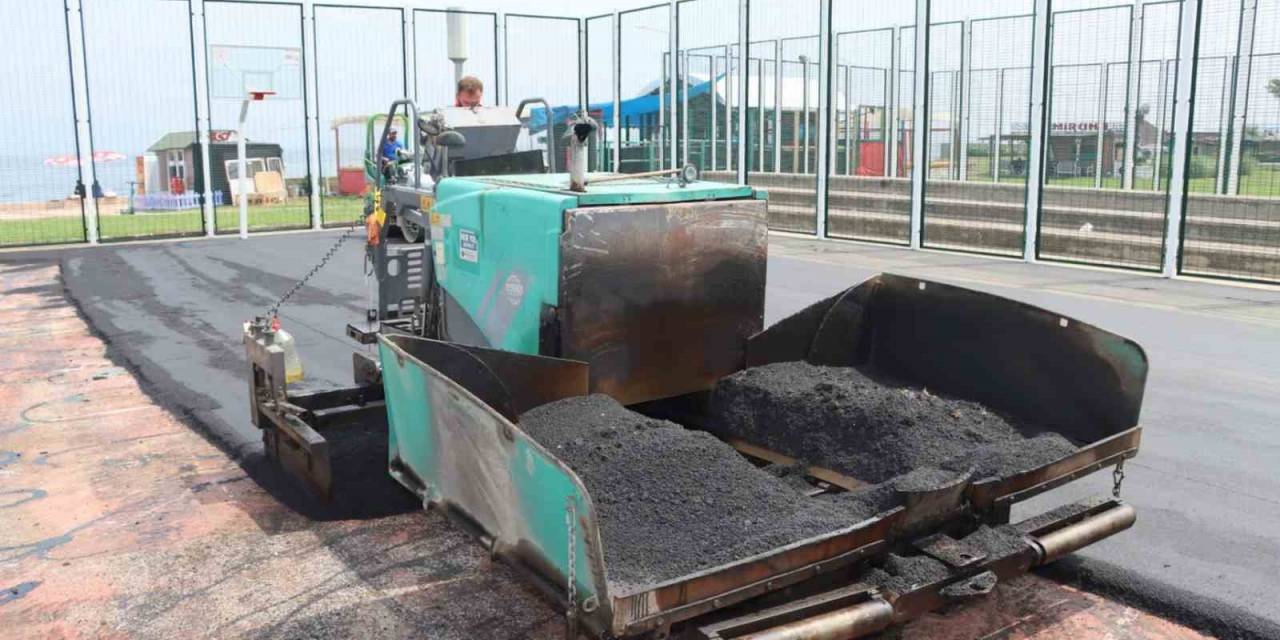 Yalova Belediyesi Spor Sahalarını Yeniliyor