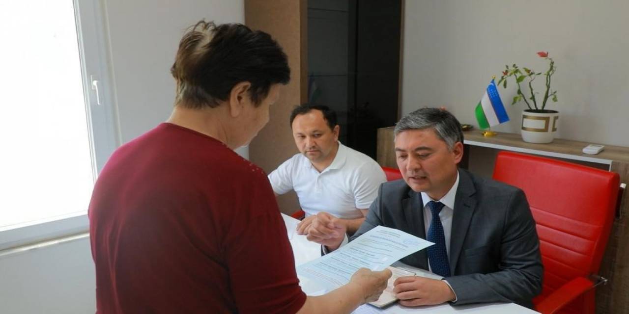 Özbek Seçmenler Sandık Başına Gitti