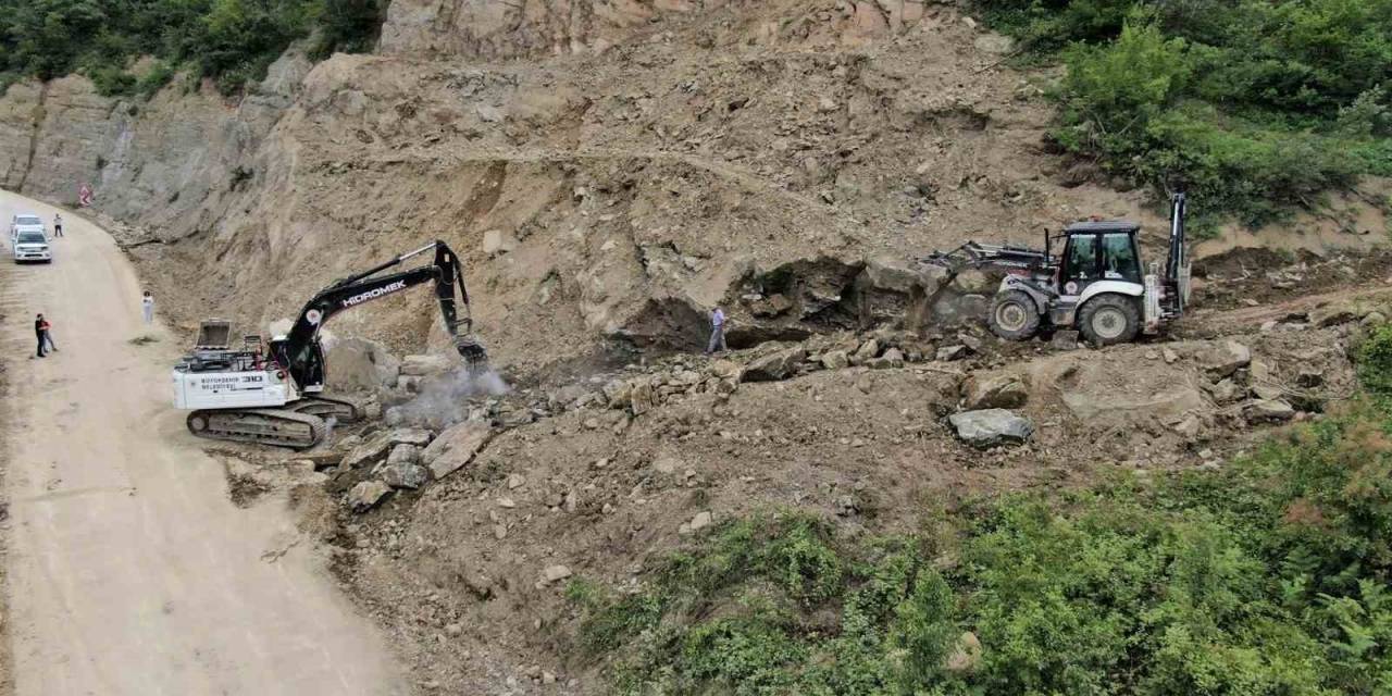 Büyükşehir’den Heyelana Karşı Tahkimat