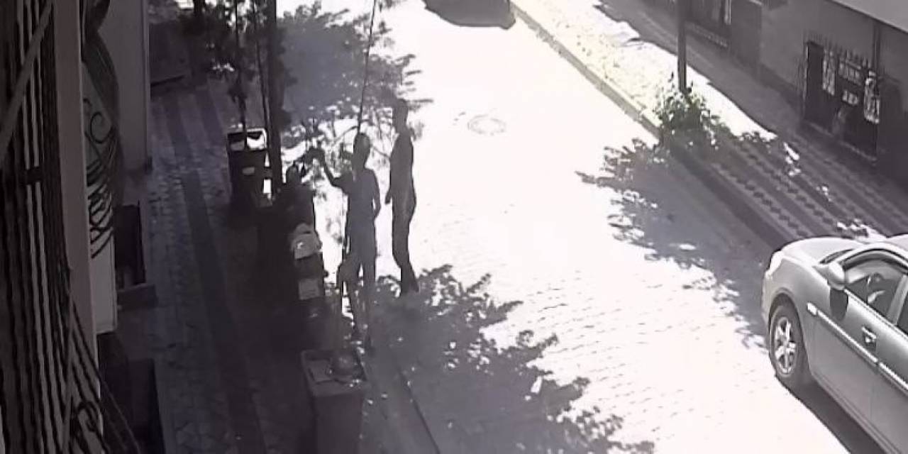 Sultangazi’de Elektrikli Bisiklet Hırsızlığı Kamerada