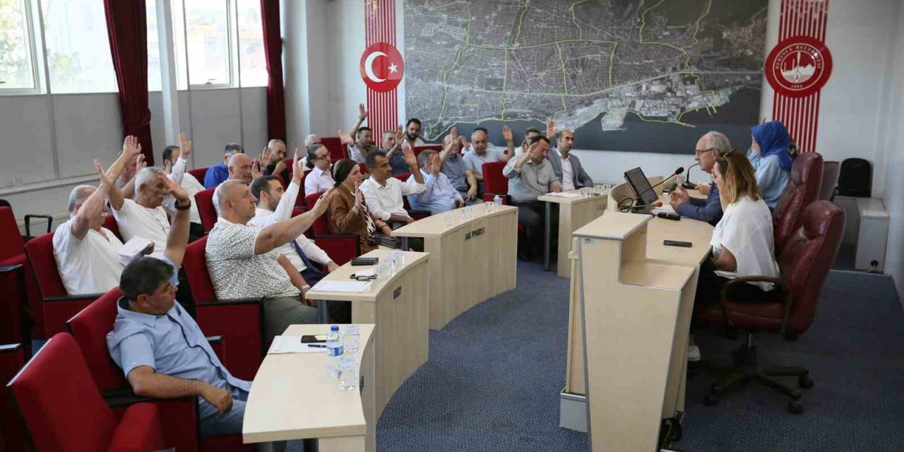 Derince Belediye Meclisi’nden Vefa Örneği