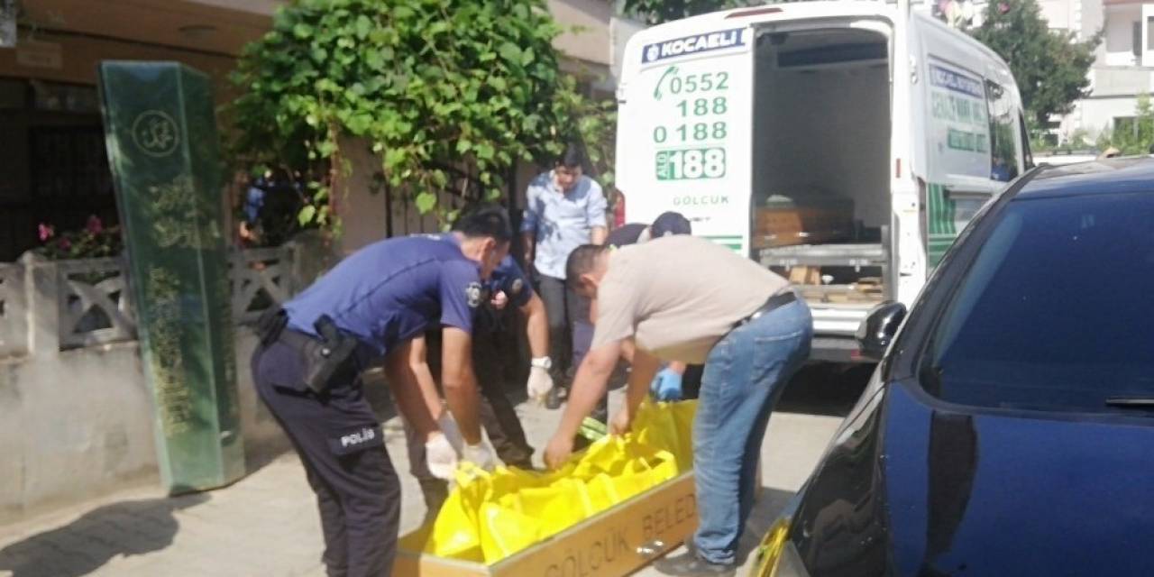 Eşinin Boğazını Kesip 12 Yerinden Bıçaklayan Sanık: "bu Olayda Suçlu Sadece Ben Değilim"