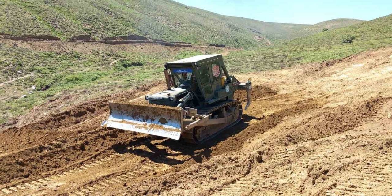 Salihli Çelikli Mahallesi’ne Büyükşehirden Yeni His Göleti