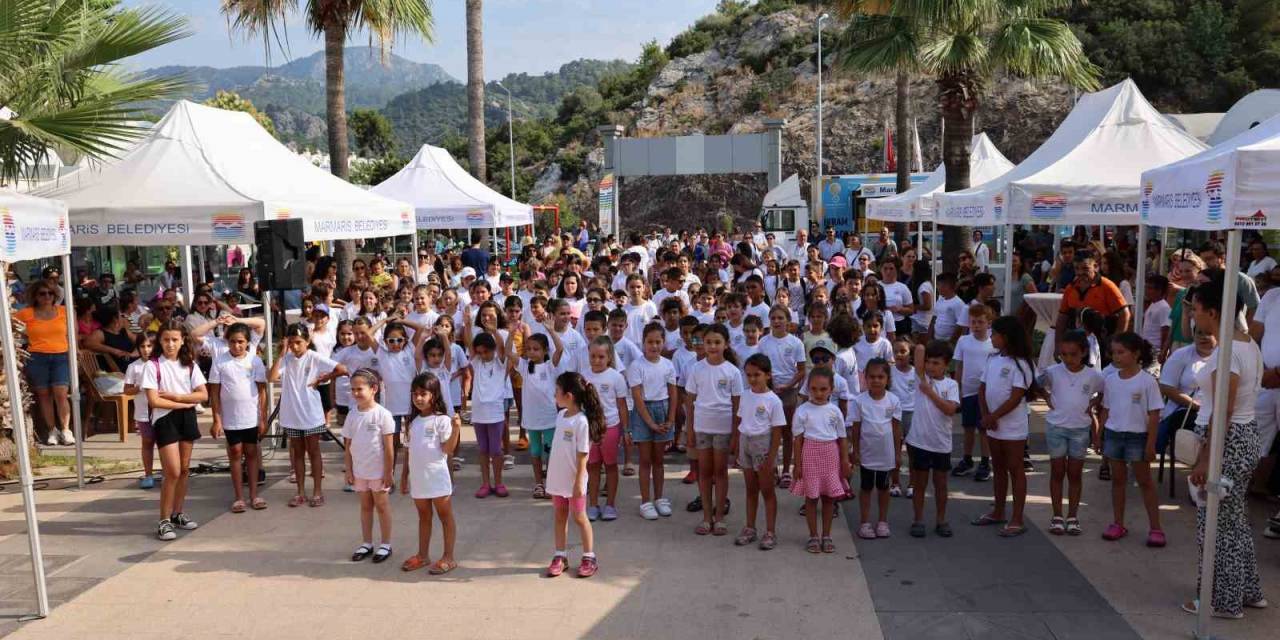 Marmaris’te Yaz Kursları Renkli Başladı