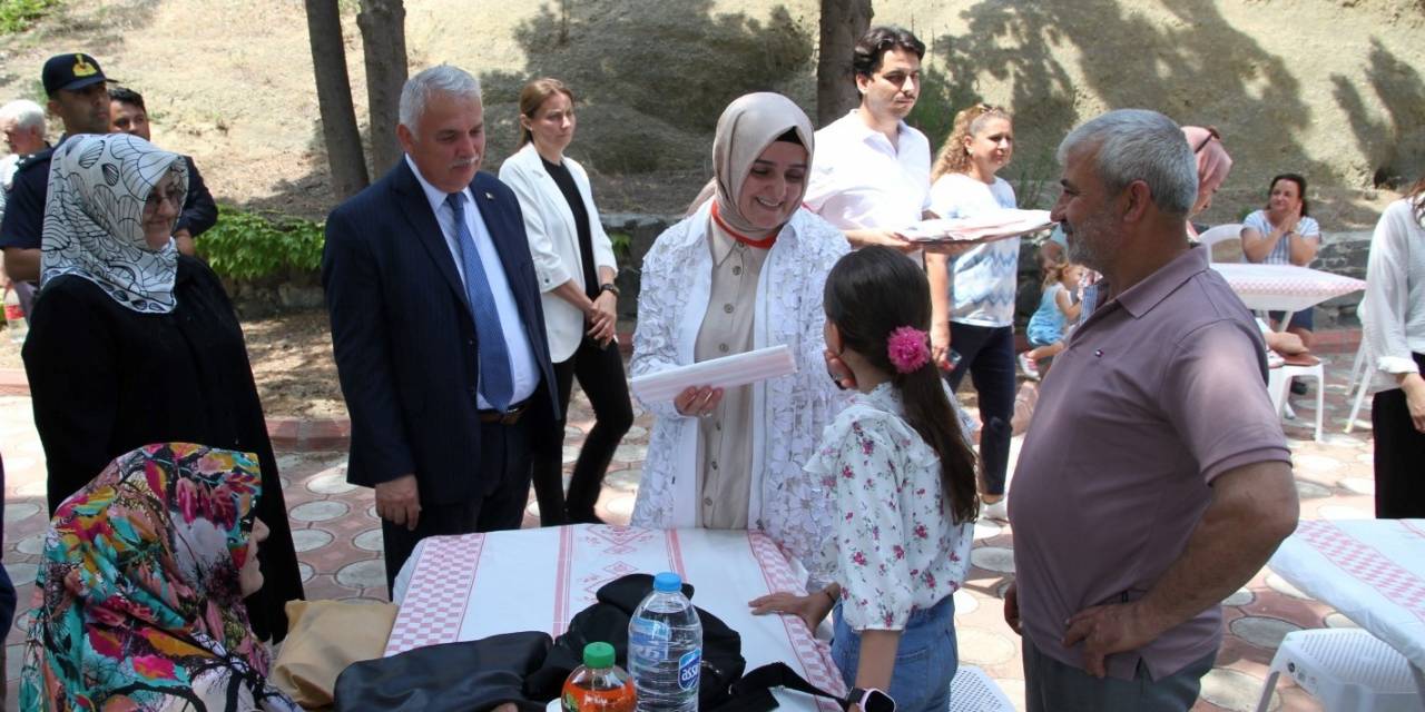 Koruyucu Aileler Ve Çocuklar Kamp Alanında Piknik Yaptı