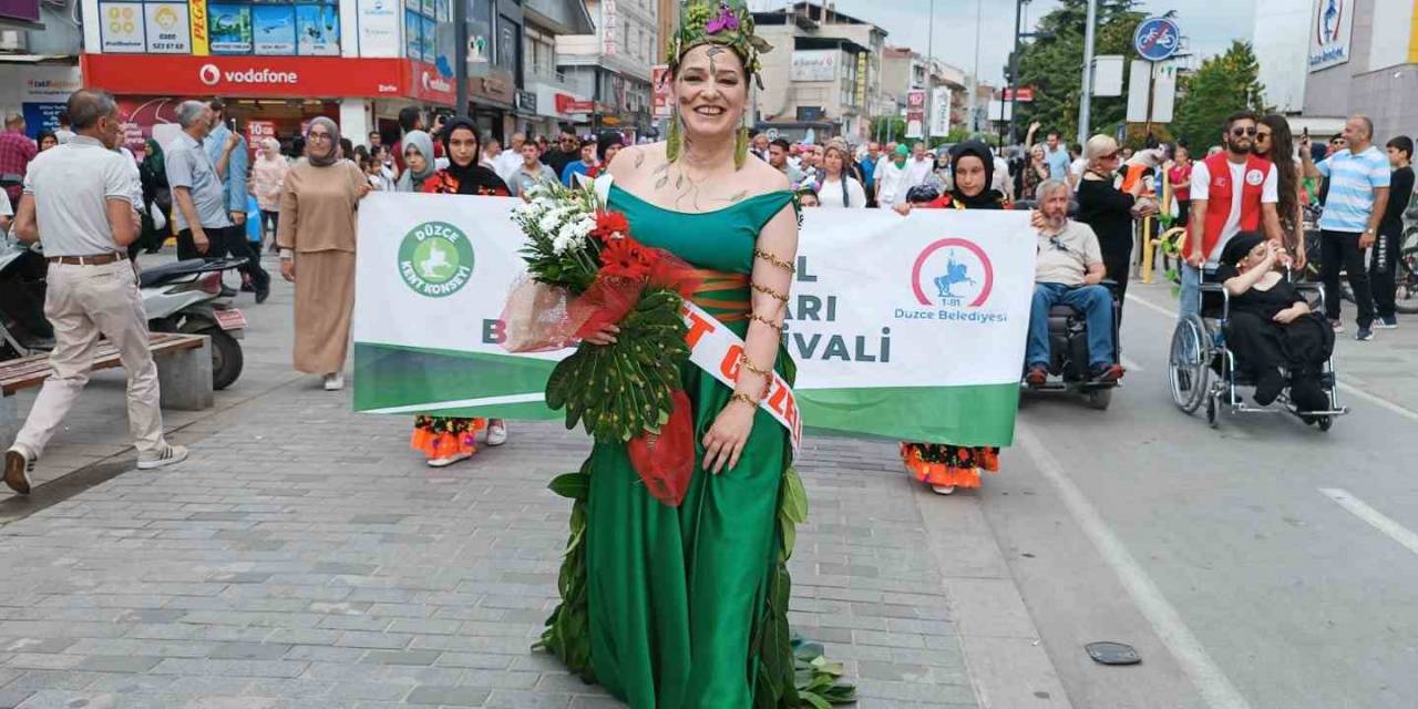Ot Festivali Renkli Görüntülerle Başladı