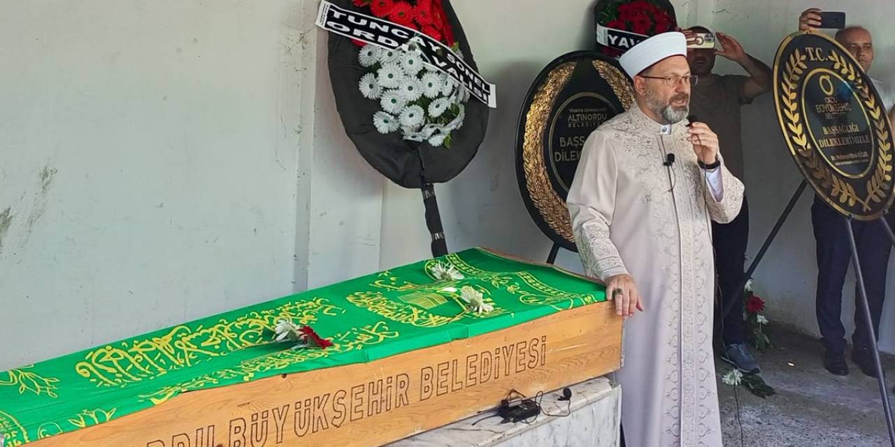 Diyanet İşleri Başkanı Erbaş, Amcası Hasan Erbaş’ın Cenaze Namazını Kıldırdı