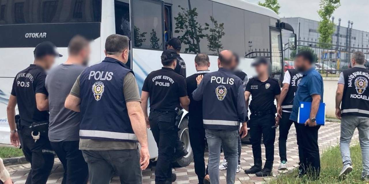 Sopayla Saldırıp Gasp Ettiler: 5 Kişi Tutuklandı