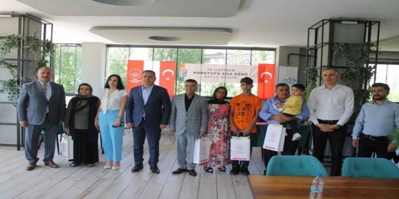 Vali Akbıyık, Korucu Ailelerle Bir Araya Geldi