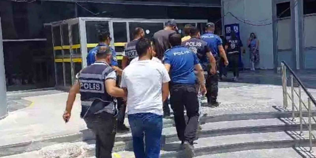 Hatay’da Yakalanan 5 Hırsızlık Şüphelisinden 3’ü Tutuklandı