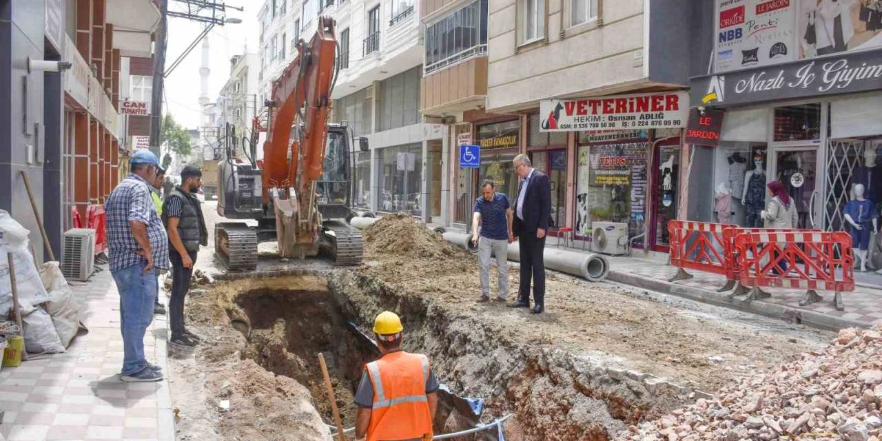 Karacabey’de Altyapı Çalışmaları Sürüyor