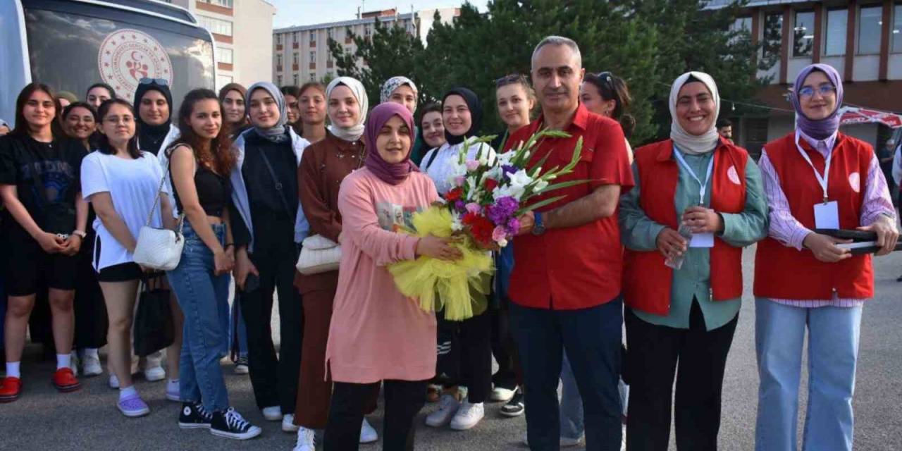 Kızlar ‘anadoluyuz Biz’ Kapsamında Erzurum’da