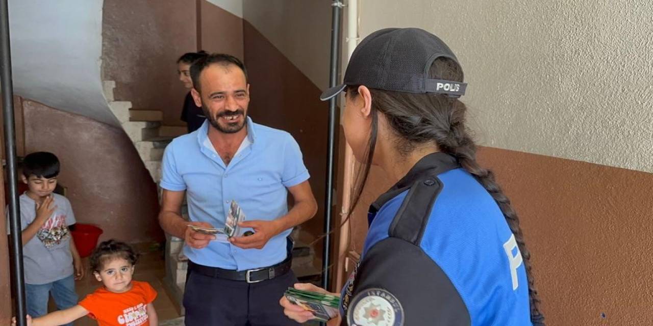 Sultanbeyli’de Polisler Hırsızlık Olaylarına Karşı Vatandaşları Uyarıyor